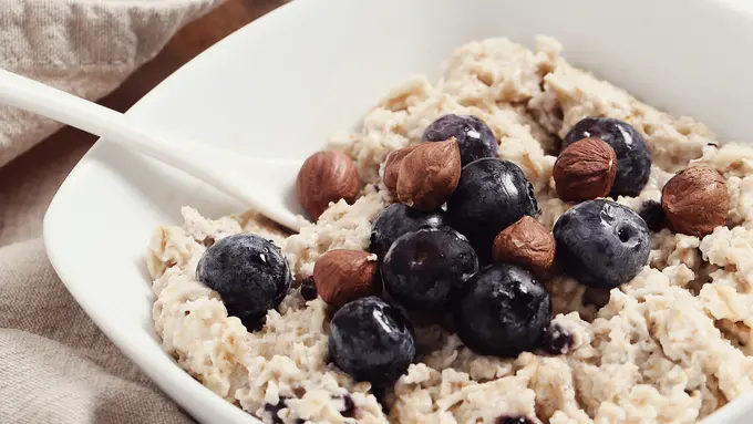 Resep Overnight Oat Blueberry Almond